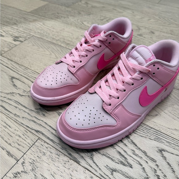 Nike Women's Dunk Low Triple Pink Sneakers - Picture 5 of 11